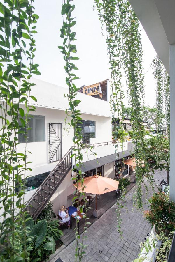 Hotel Srikrisna Seminyak Exterior foto